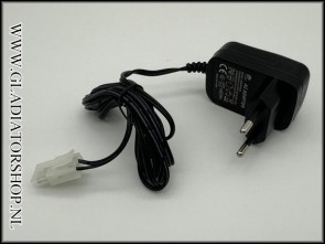 RoHs stock lader 8.4v 200mA met maxi Tamiya 