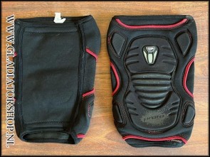 (O) Proto paintball kneepads